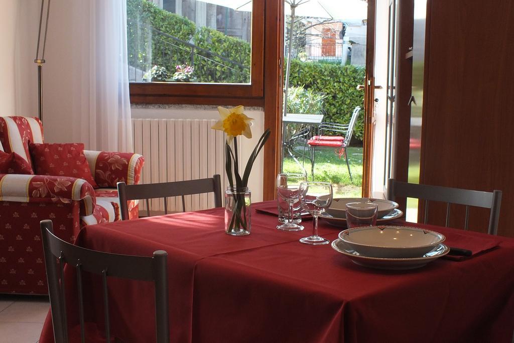 Acero Rosso Apartment Беладжо Стая снимка