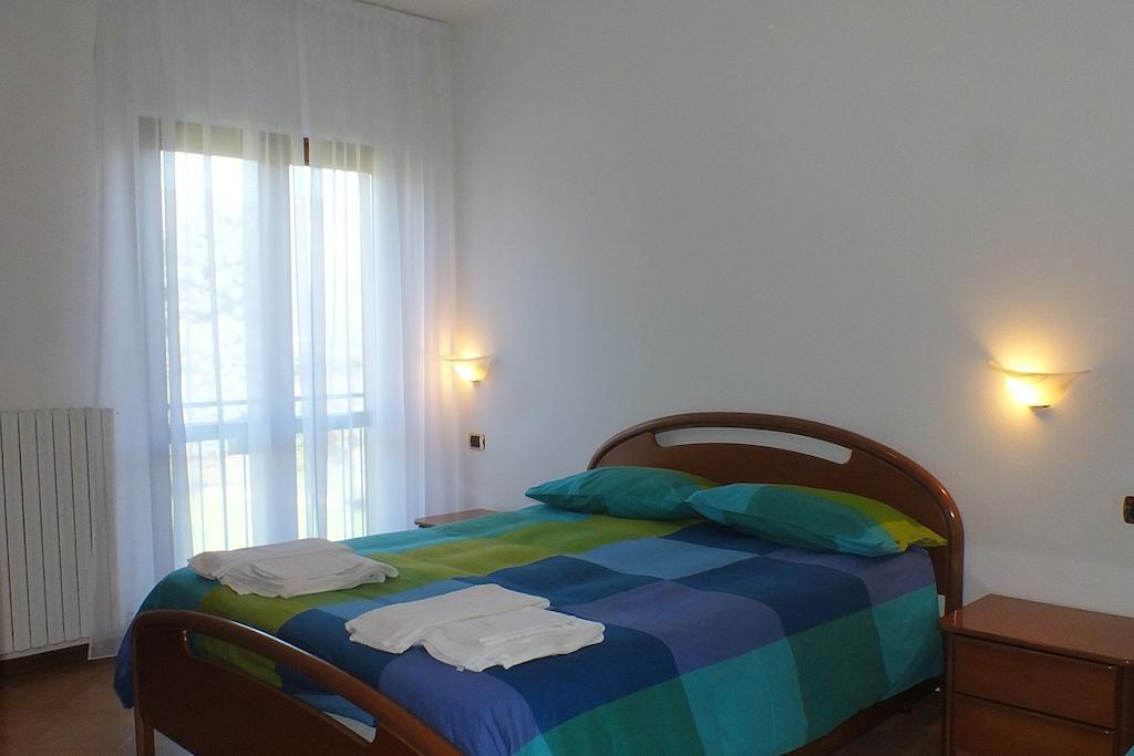 Acero Rosso Apartment Беладжо Стая снимка
