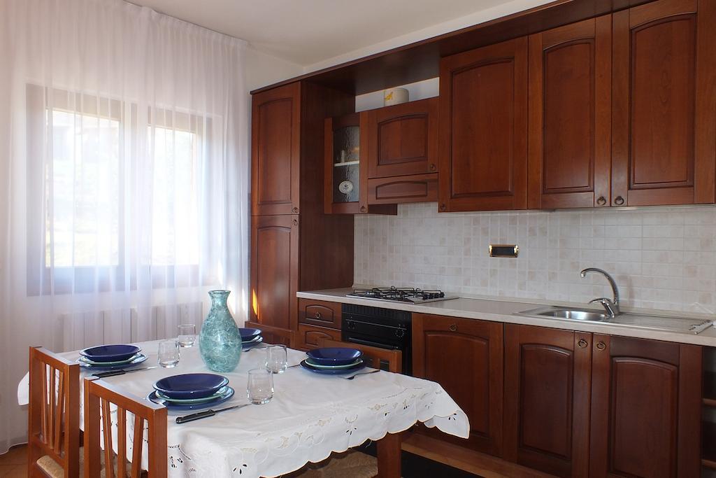Acero Rosso Apartment Беладжо Стая снимка