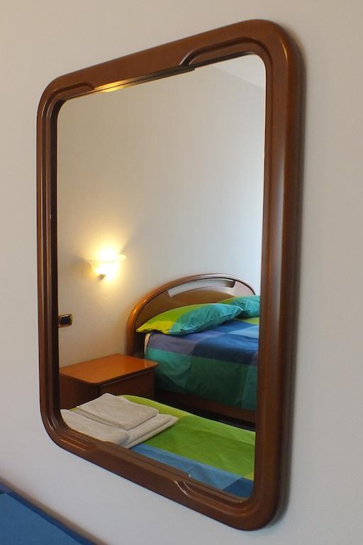 Acero Rosso Apartment Беладжо Екстериор снимка