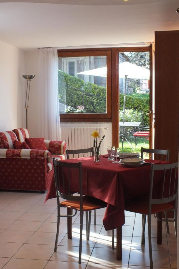 Acero Rosso Apartment Беладжо Екстериор снимка
